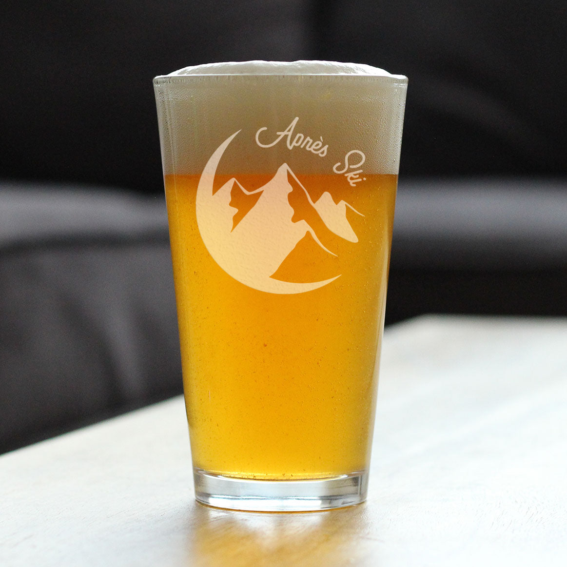 Apres Ski Pint Glass (16 oz)